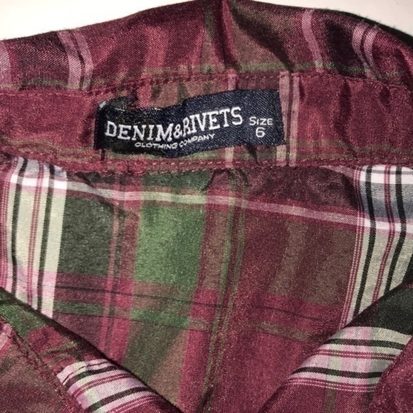 DENIM & RIVETS Button Up Shirt - Picture 2 of 5